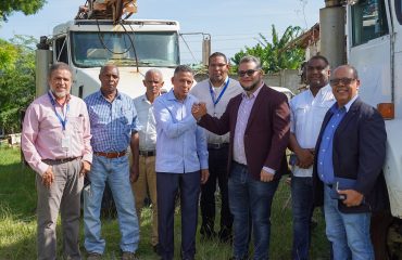Foto 1. Subdirector Del INDRHI, Isidro Santos Camilo, Con Hecmilio Galván Del FEDA